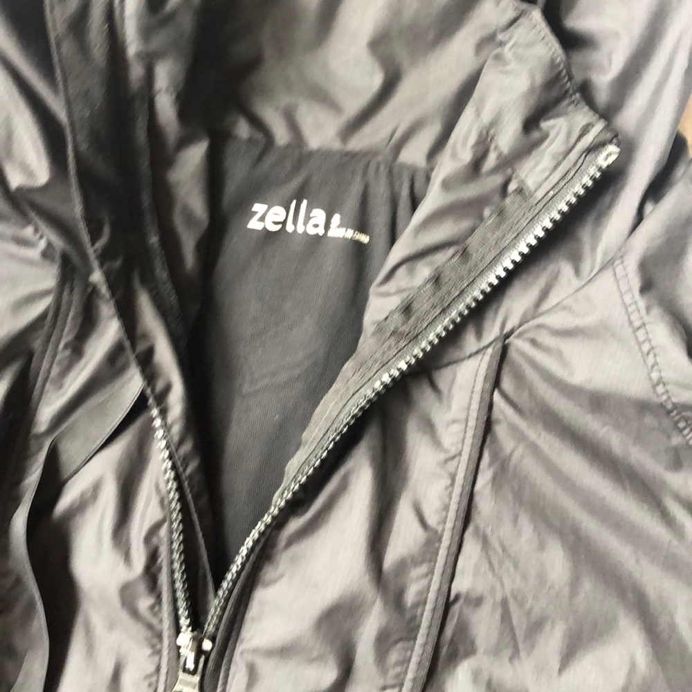 Zella black cape hoodie size S - Picture 3 of 3
